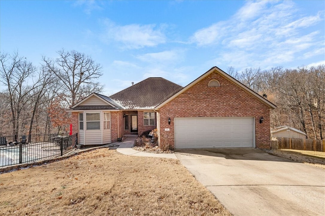 Property Photo:  7 Parton Lane  AR 72714 