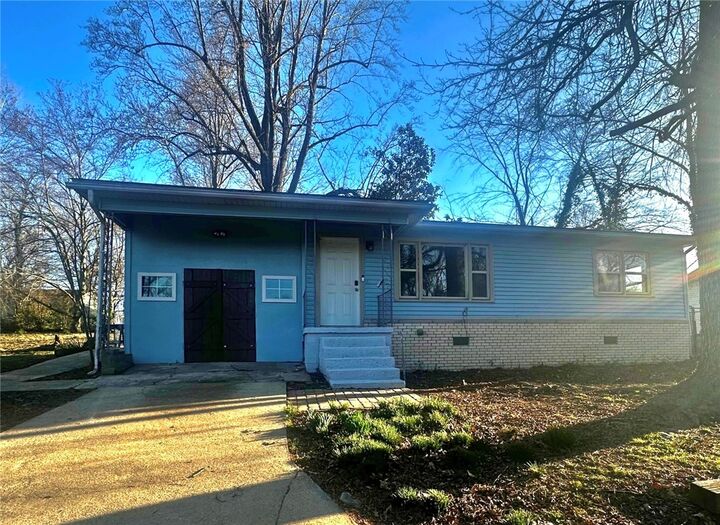 Property Photo: 702 Beverly Drive AR 72601