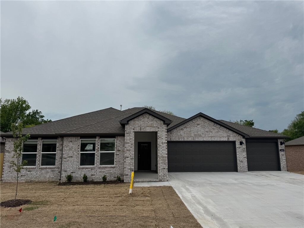 Property Photo:  542 Terrace Avenue  AR 72753 