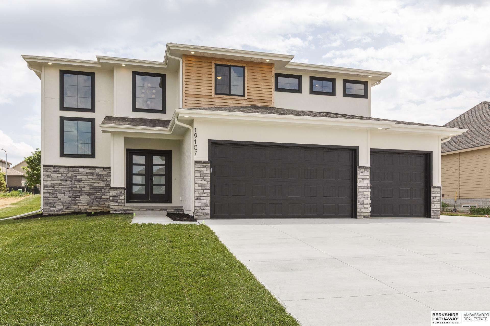 Property Photo: 18214 Cooper Street NE 68028
