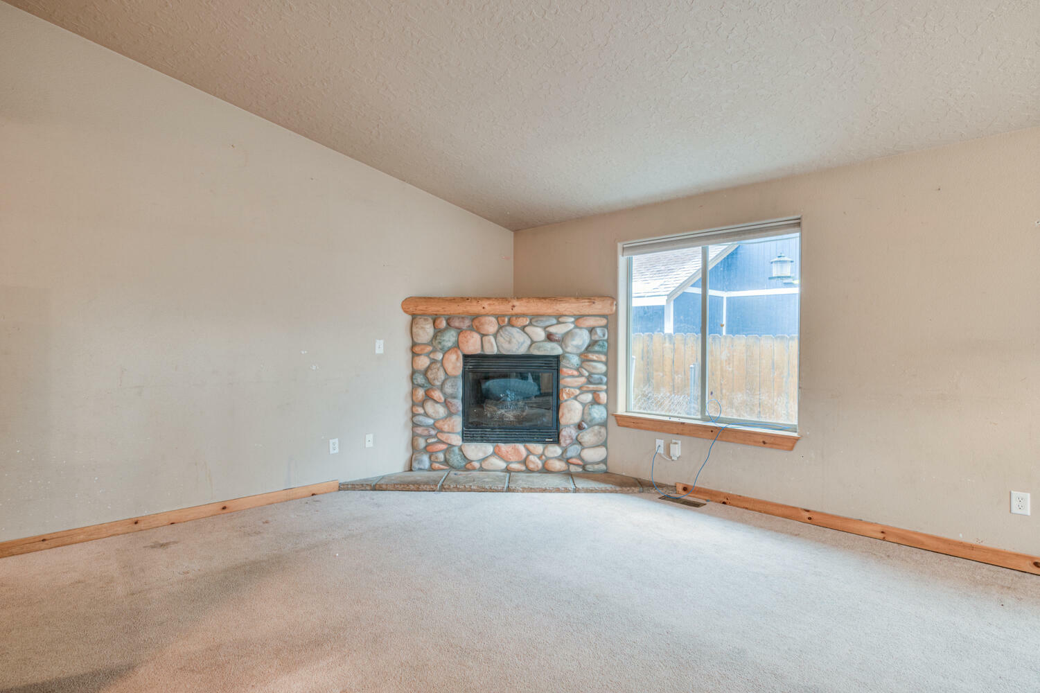 Property Photo: 16429 Heath Drive OR 97739