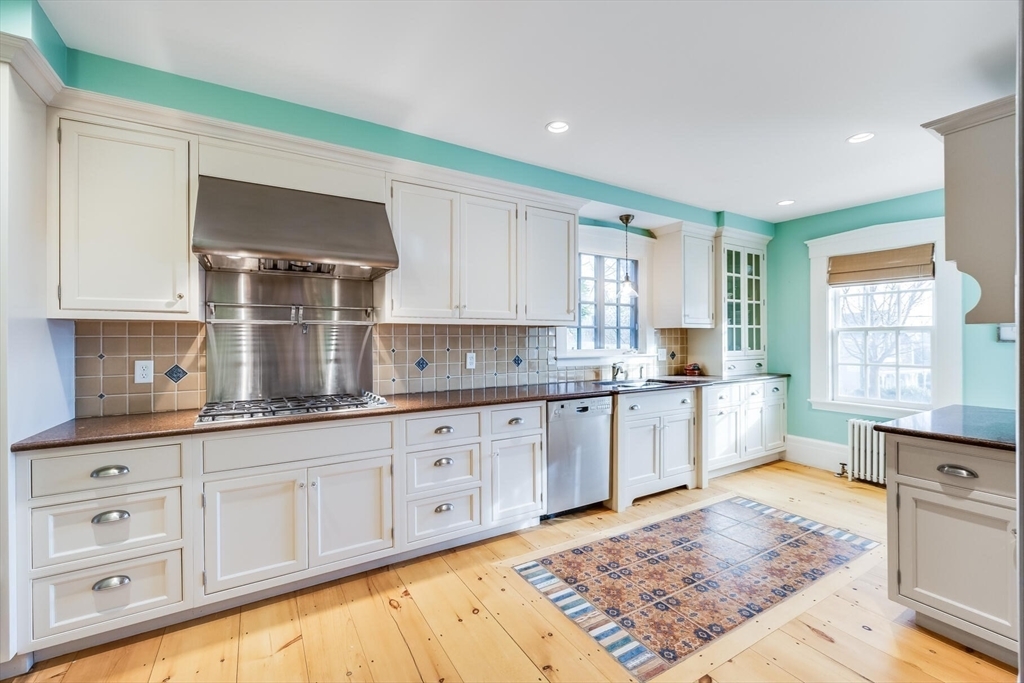 Property Photo:  10 Bank Street  MA 02667 