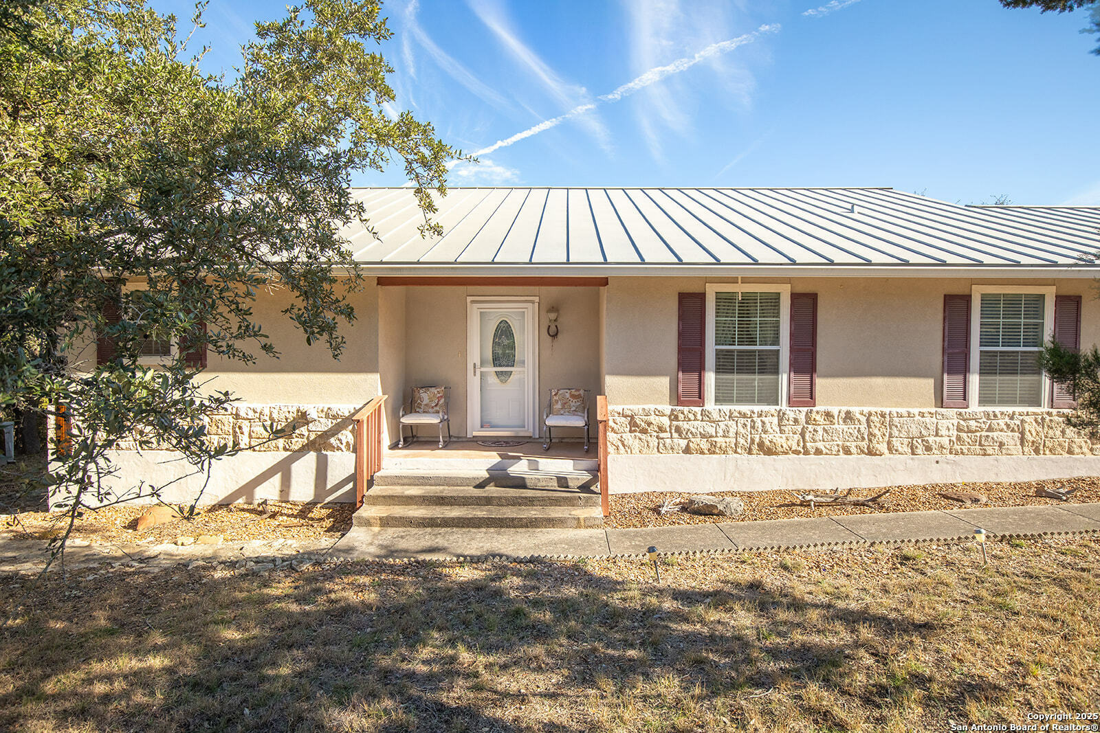 Property Photo:  1095 Stallion Springs Dr  TX 78623 