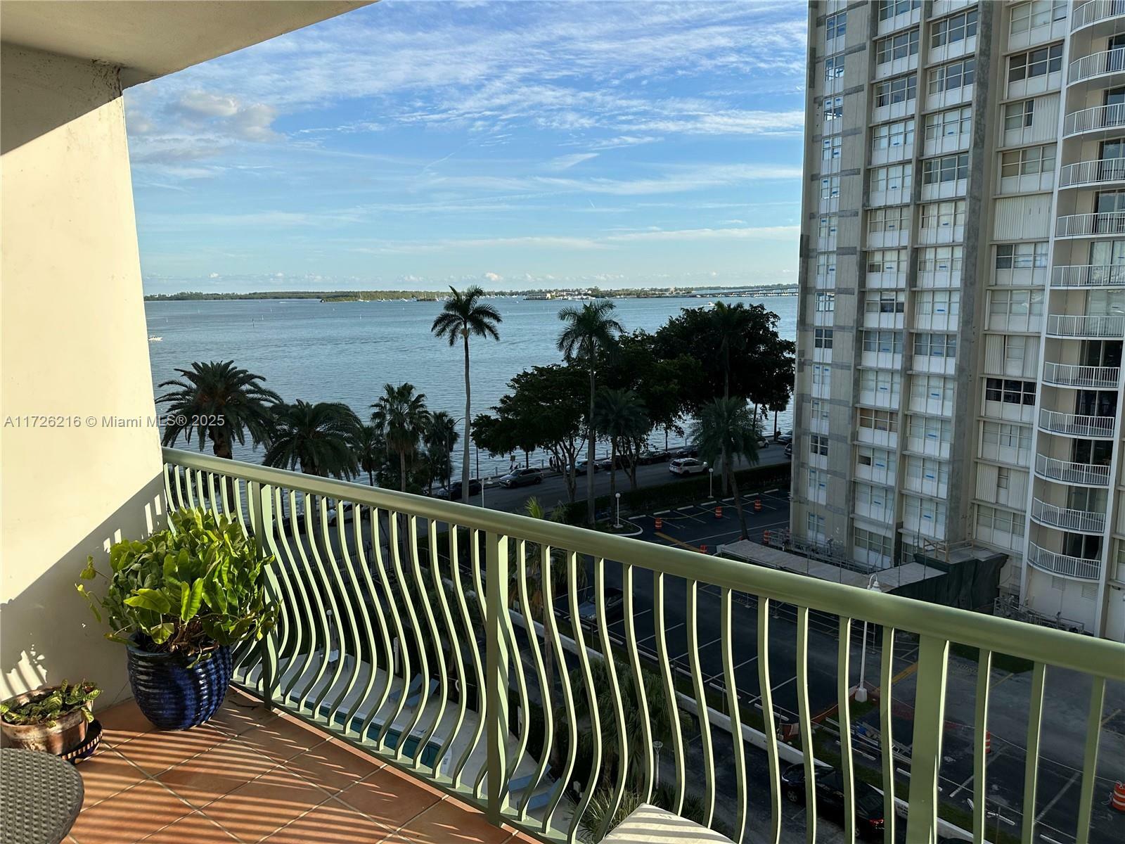 Property Photo:  1408 Brickell Bay Dr 706  FL 33131 