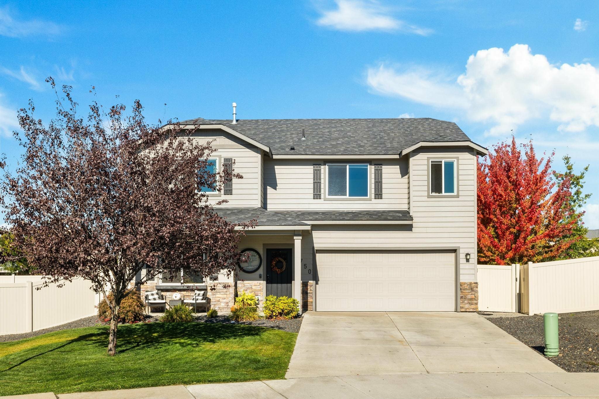 Property Photo:  1750 N Caufield Ct  WA 99016 