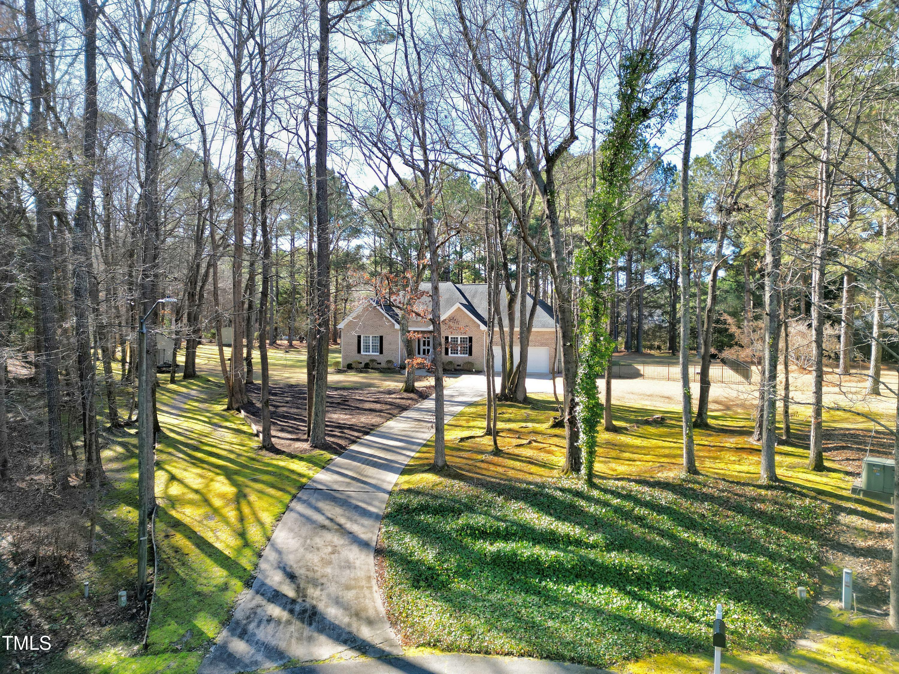 Property Photo:  1801 Pebble Hill Court  NC 27604 