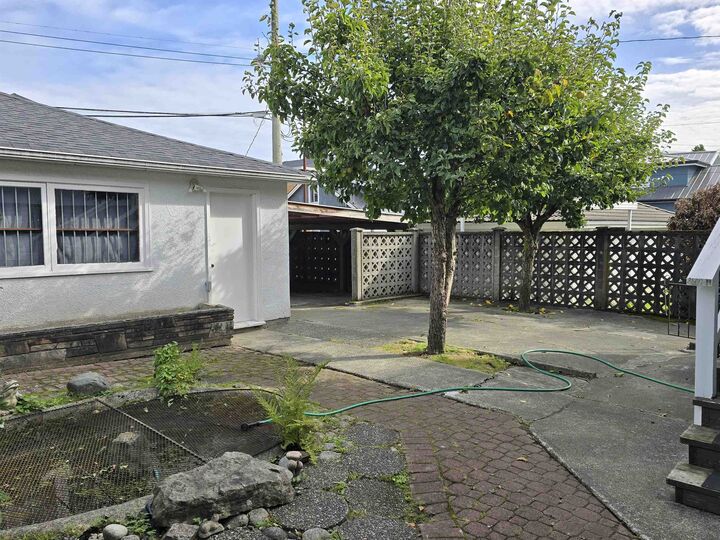 Property Photo:  3369 Price Street  BC V5R 5P8 