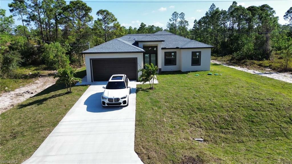 Property Photo:  719 Fullerton Ave S  FL 33974 