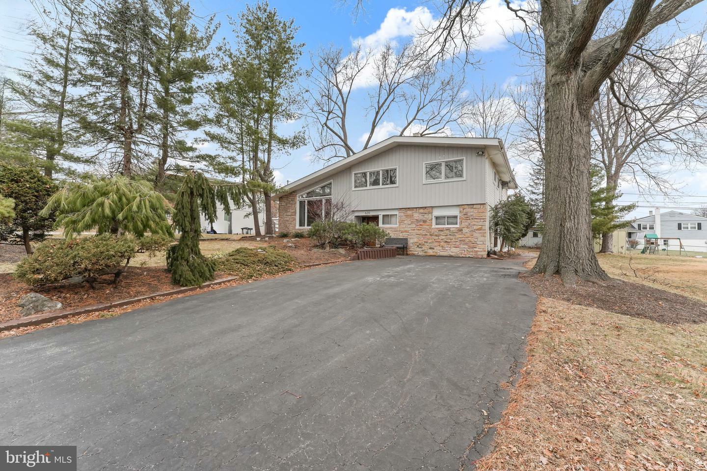 Property Photo:  620 Gawain Road  PA 19462 