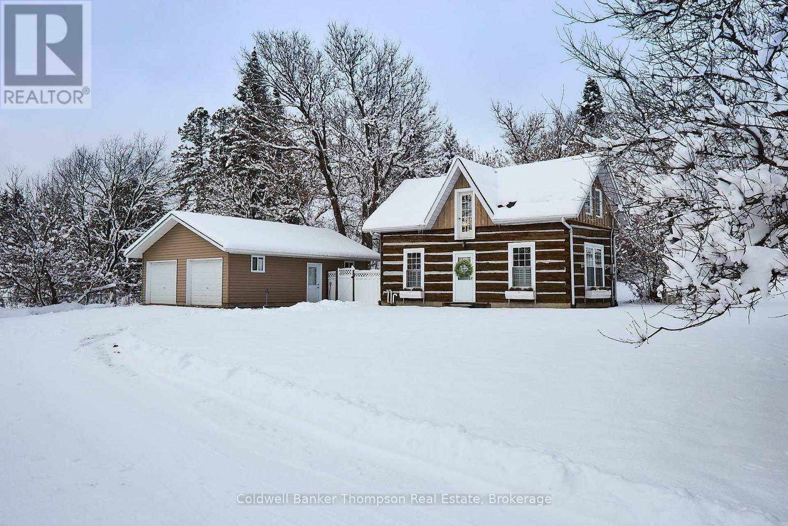 Photo de la propriété:  2148 Stisted Road South  ON P0A 1Y0 