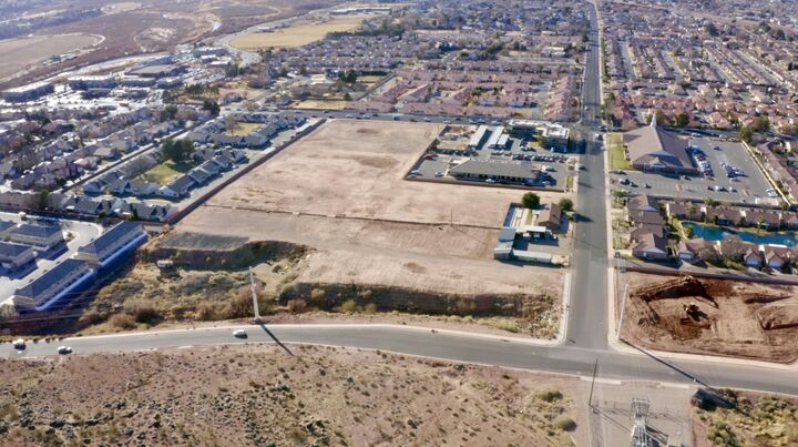 Property Photo:  987 S River Rd  UT 84790