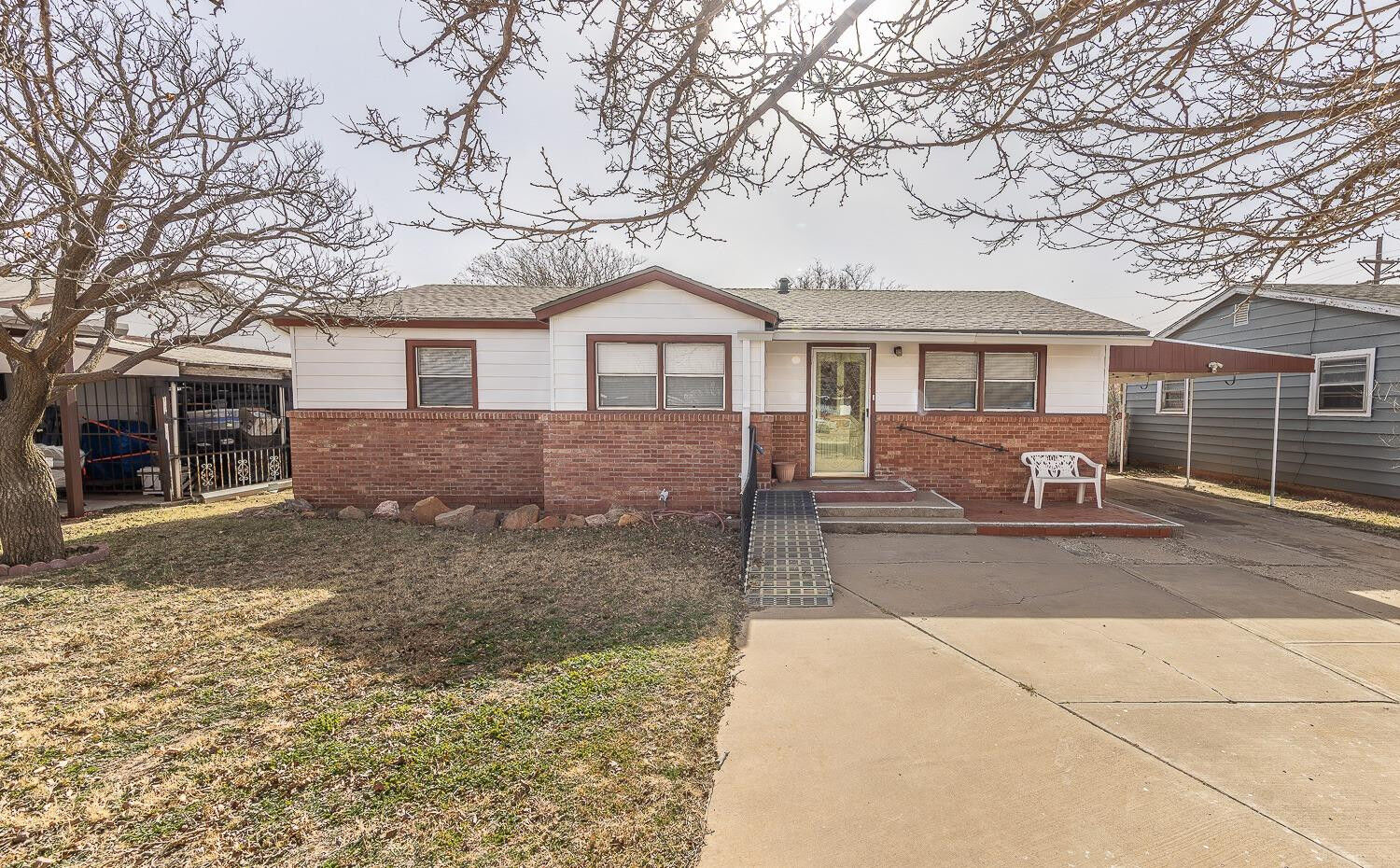 Property Photo: 3011 Grinnell Street TX 79415