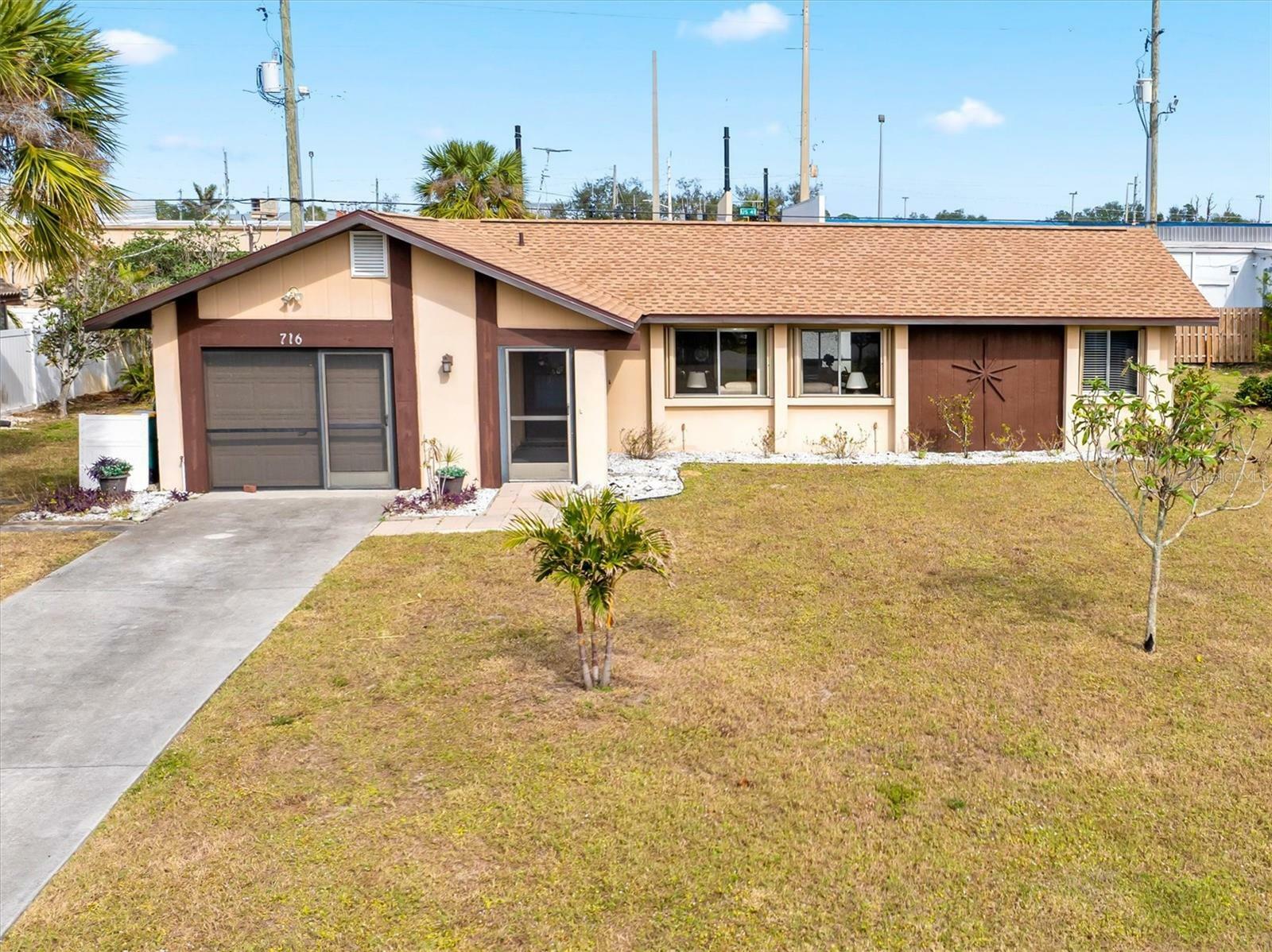 Property Photo:  716 Mirado Lane NW  FL 33948 