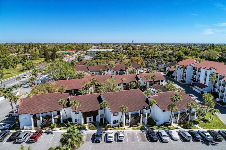 Property Photo: 1618 Stickney Point Road 1618-202 FL 34231