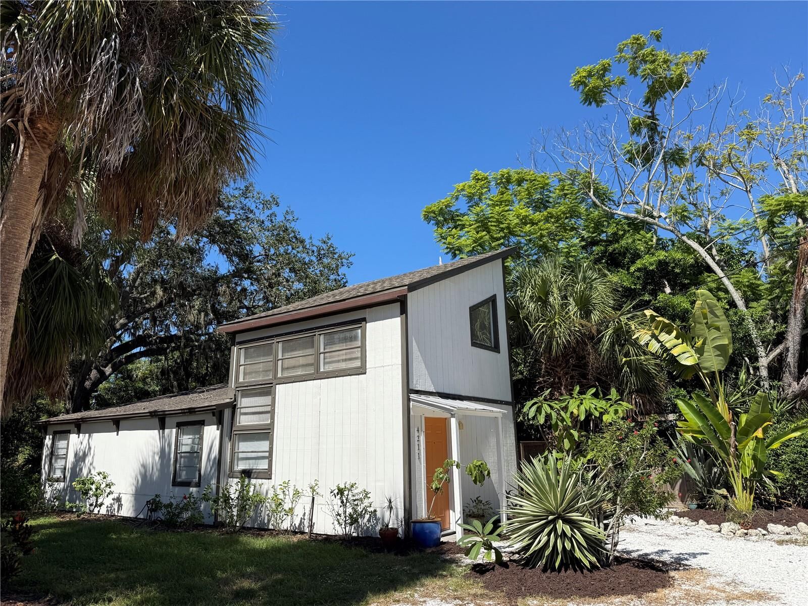 Property Photo: 4211 Old Bradenton Road FL 34234