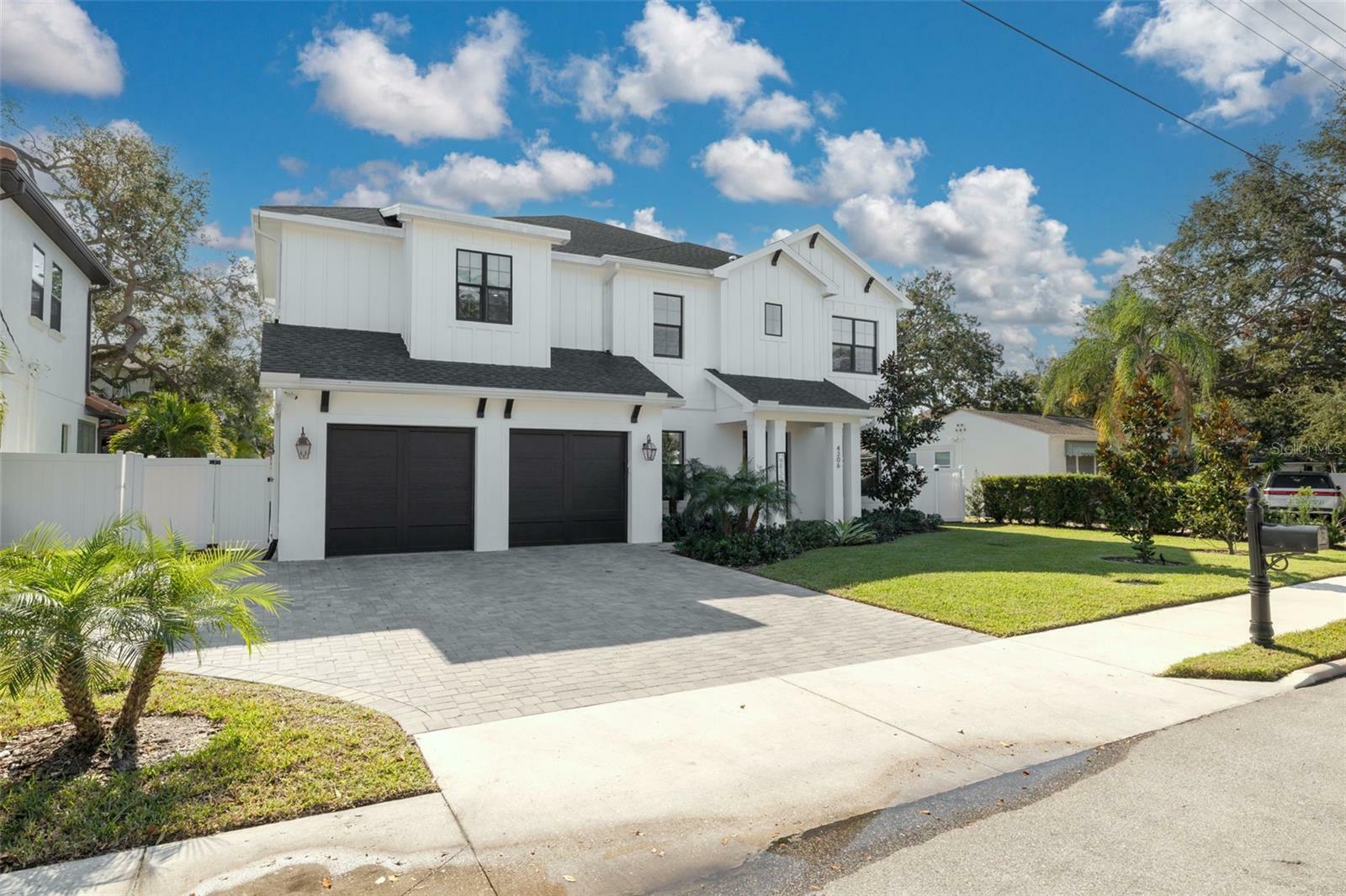 Property Photo:  4306 W Barcelona Street  FL 33629 