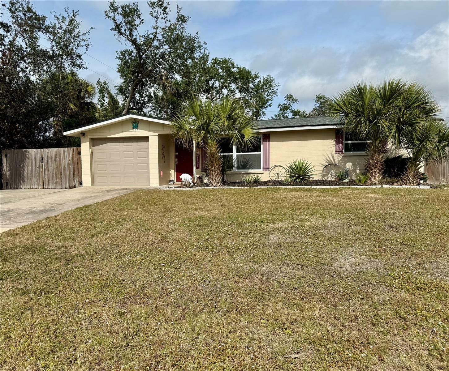 Property Photo: 122 Gulf Breeze Boulevard FL 34293