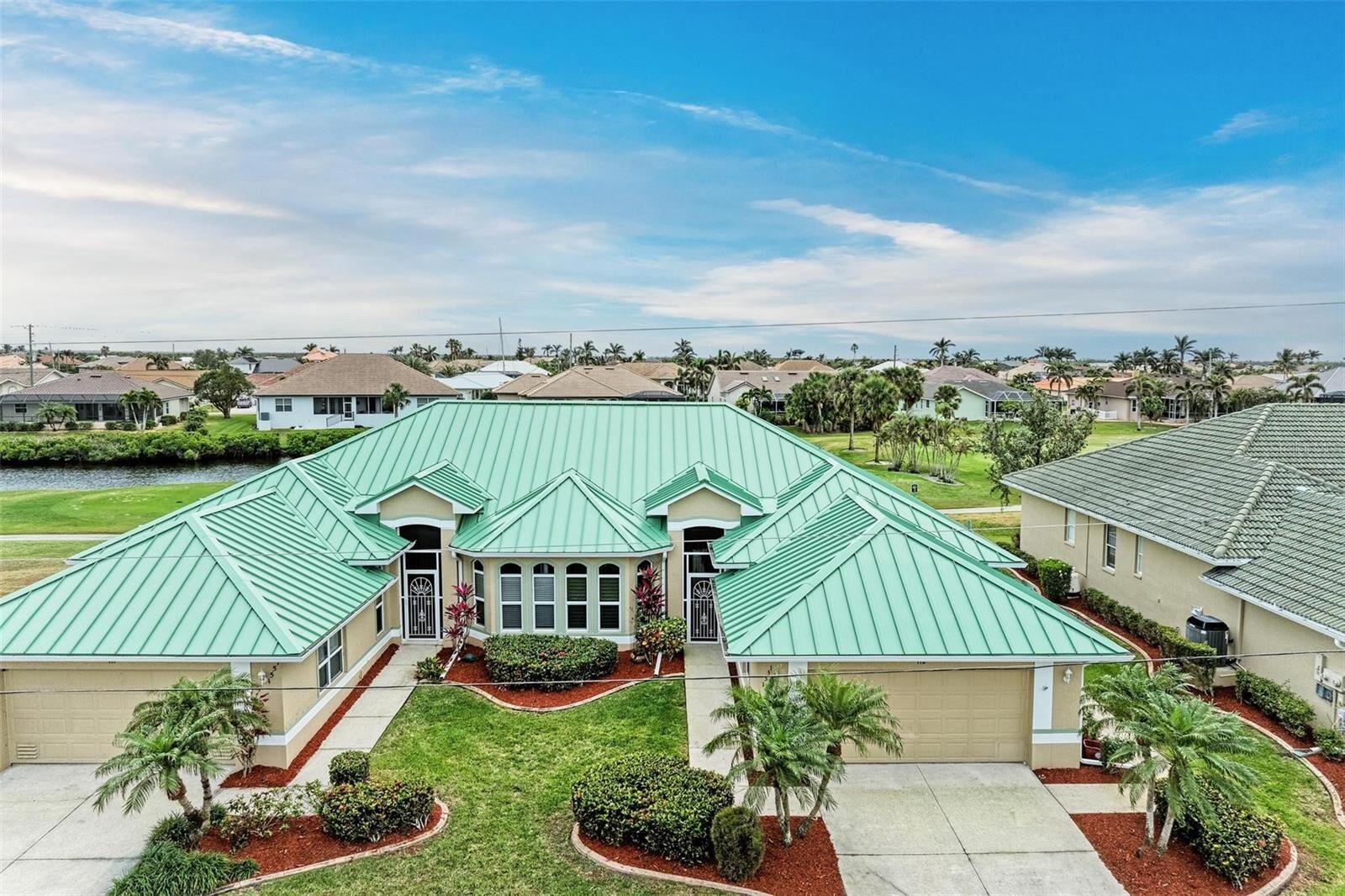 Property Photo:  1551 Atares Drive 112  FL 33950