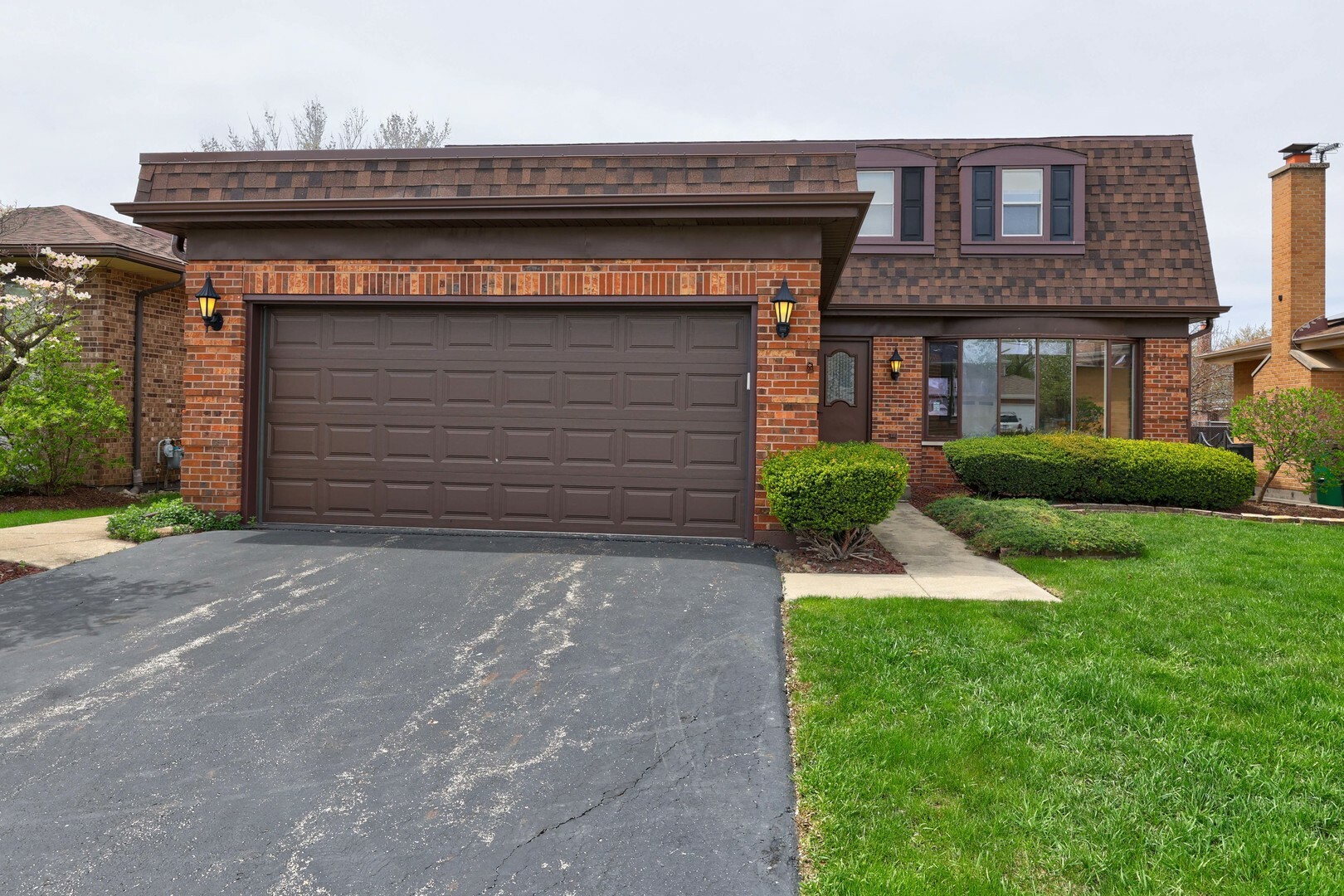 Property Photo:  1524 Concord Avenue  IL 60154 