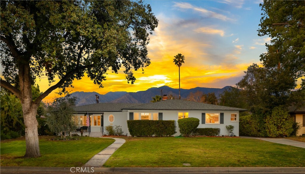 Property Photo:  3865 Greenhill Road  CA 91107 