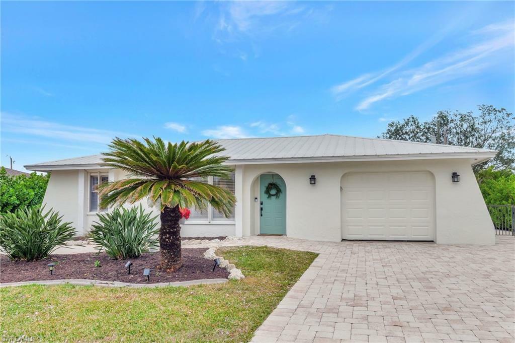 Property Photo:  3652 Bailes St  FL 34134 