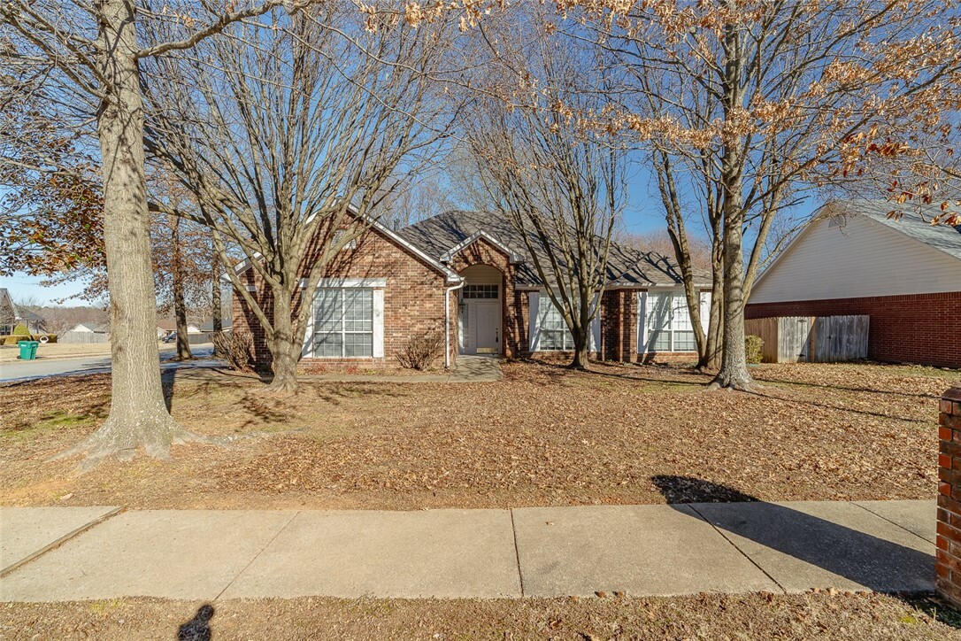 Property Photo:  3210 Birch Place  AR 72762 