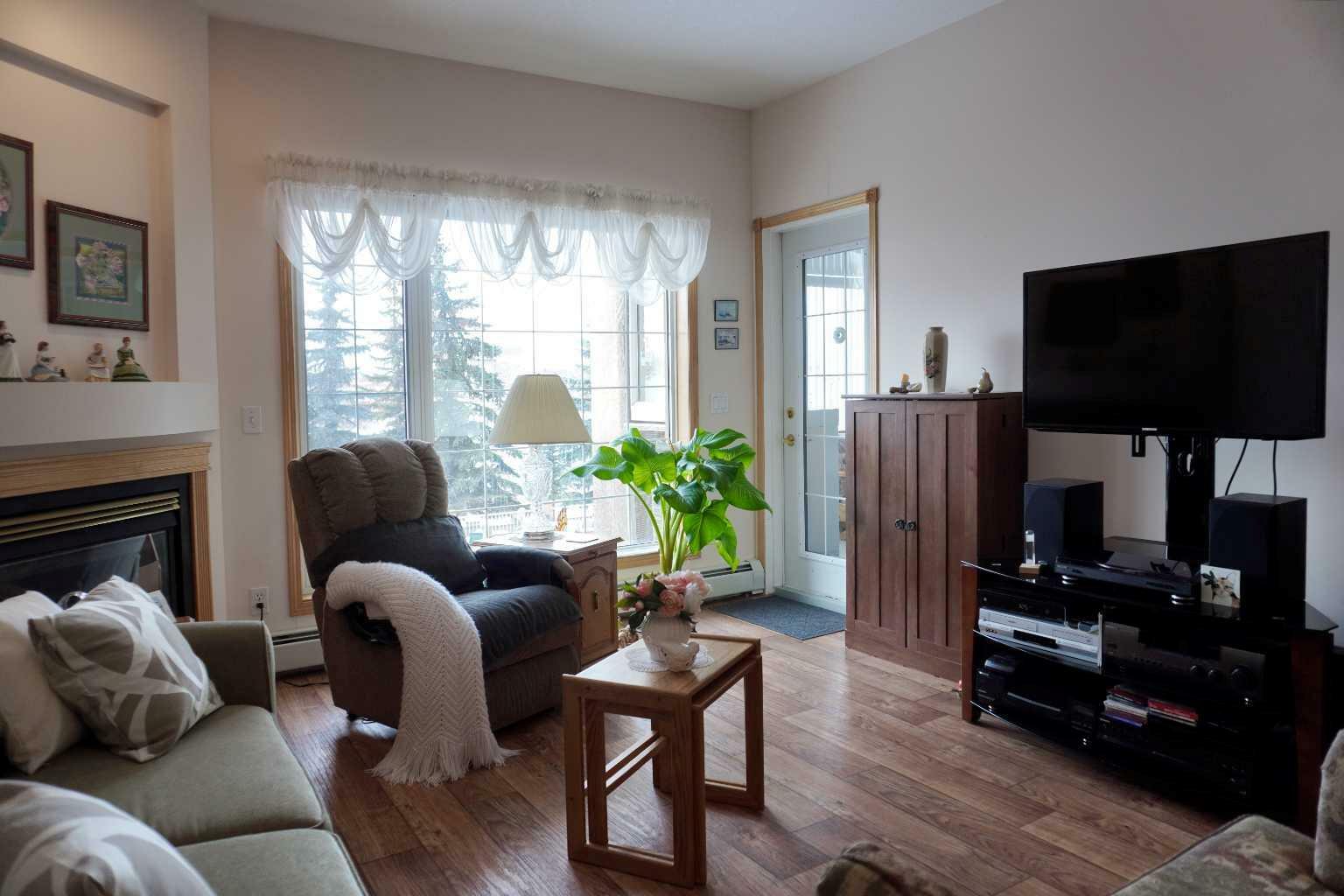 Property Photo:  4512 52 Avenue 202  AB T4N 7B9 