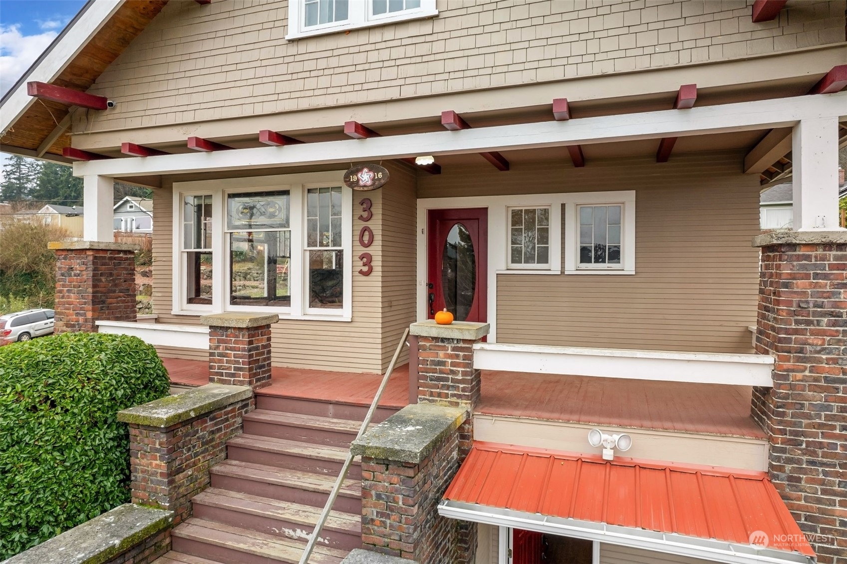 Property Photo:  303 N Cambrian Avenue  WA 98312 