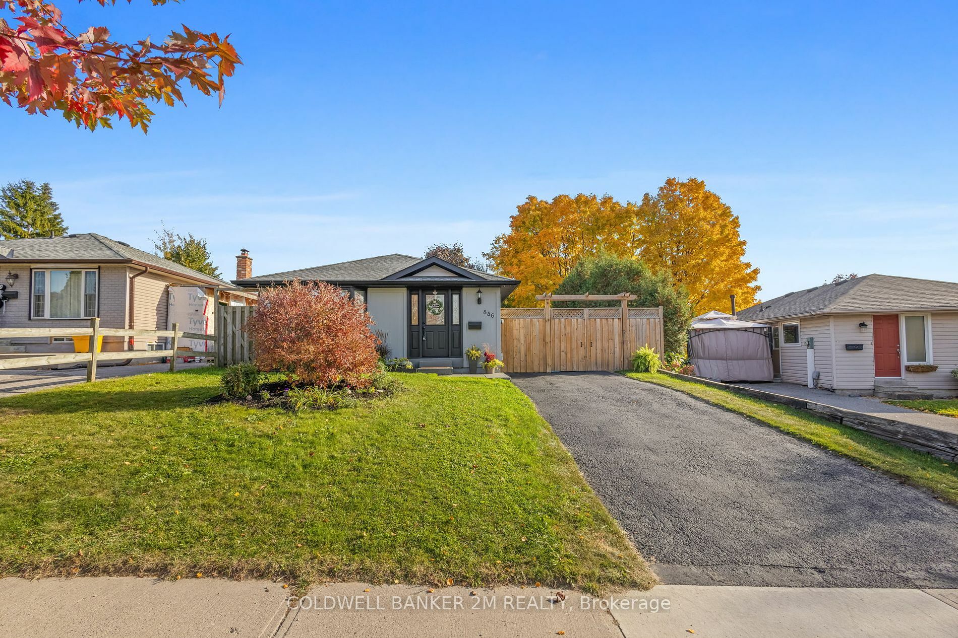 836 Grandview Dr  Oshawa ON L1H 7W8 photo