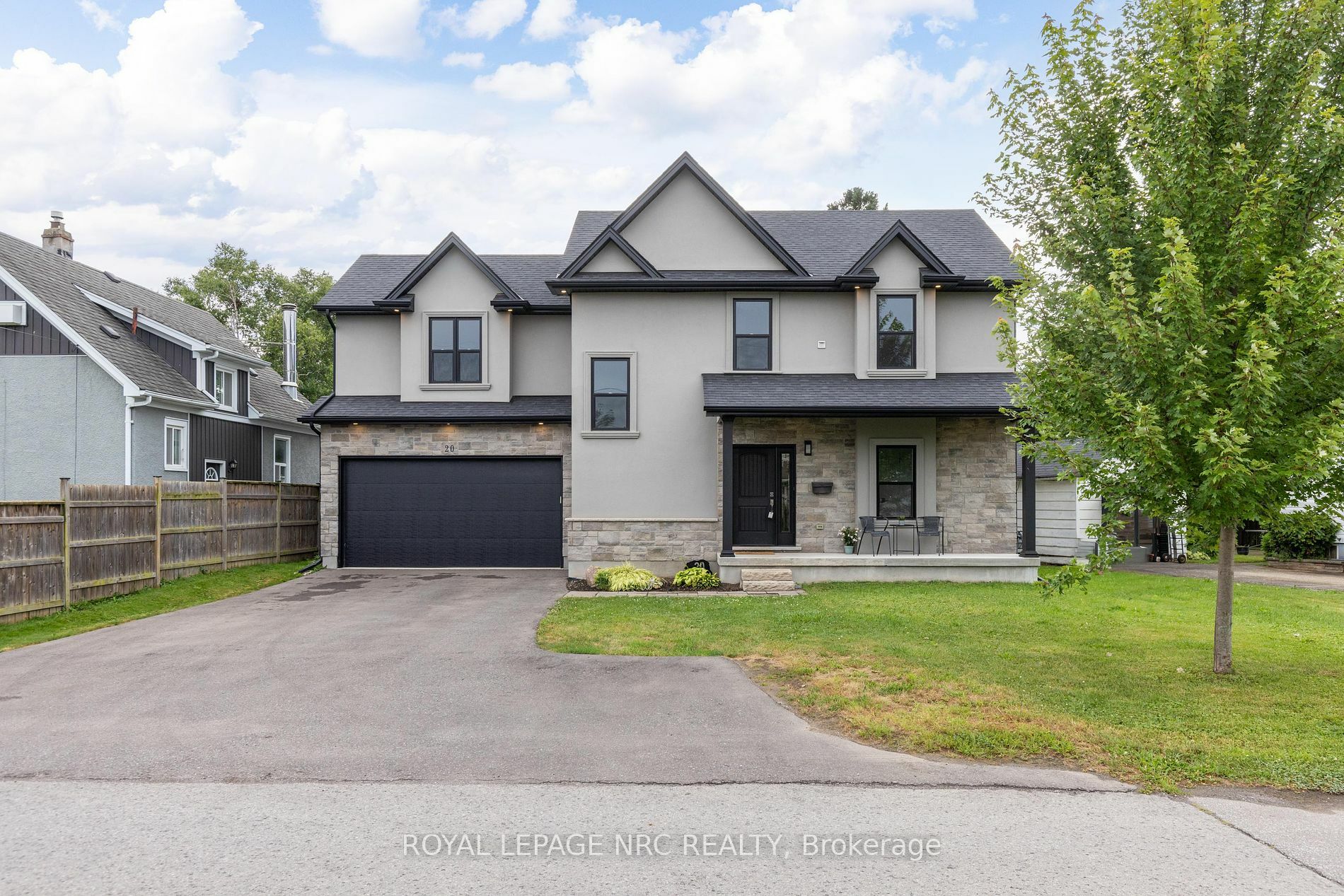 20 Jubilee Dr  St. Catharines ON L2M 4P8 photo