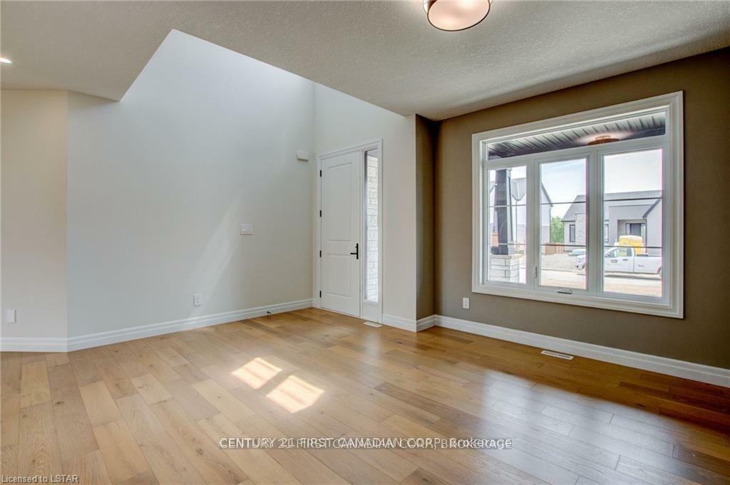 Property Photo: 58 Aspen Circle ON N0M 2P0