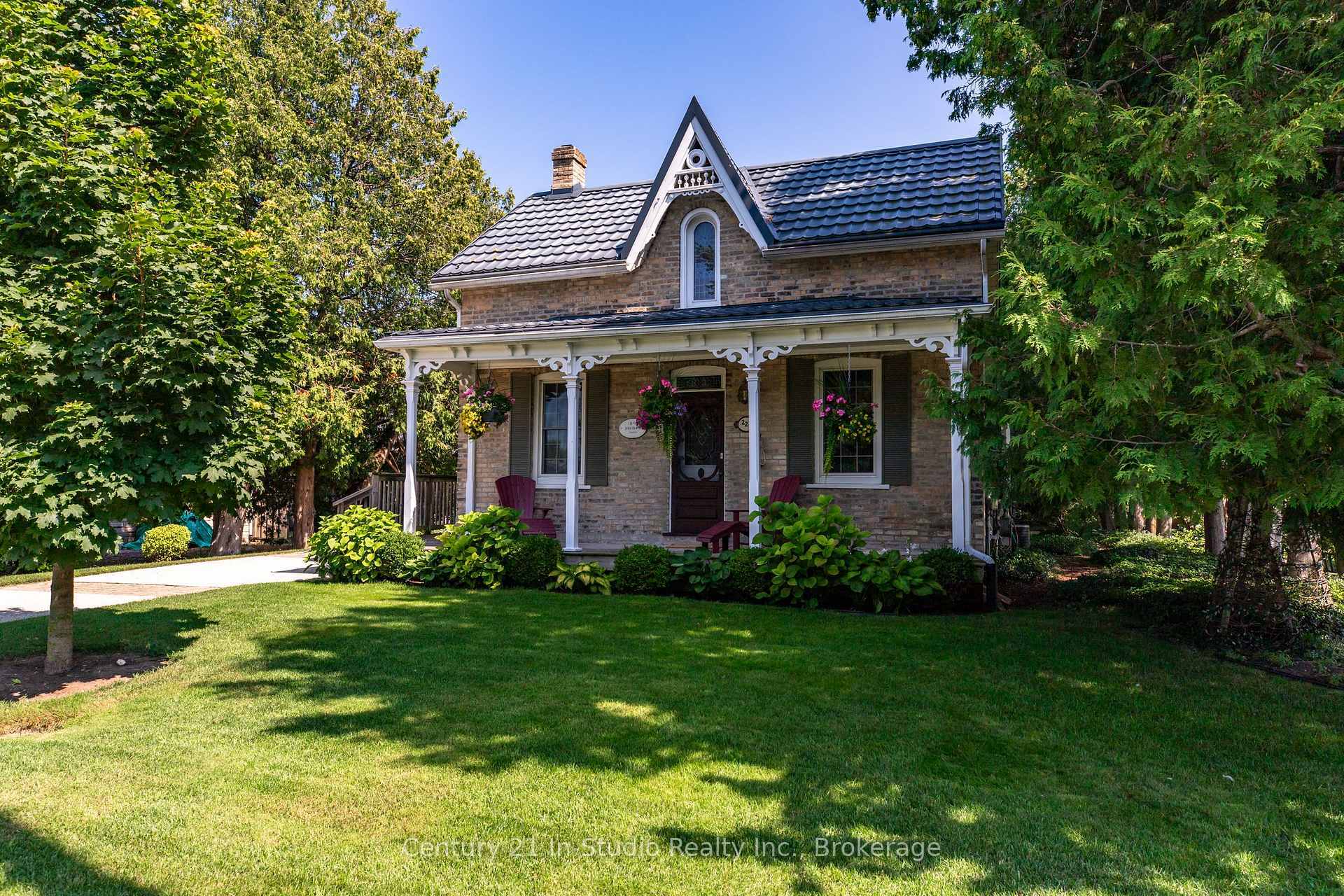 Property Photo: 220 Belcher Lane ON N0H 2L0