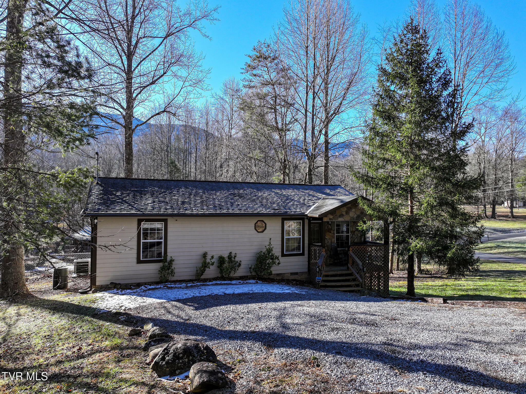 Property Photo:  146 Hollow Road  TN 37722 