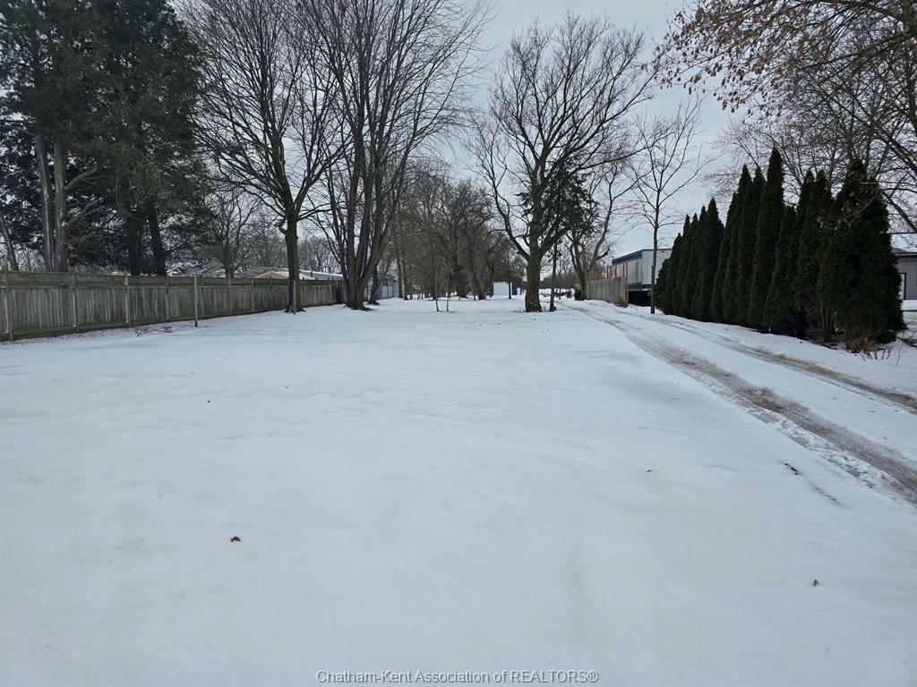 Photo de la propriété:  180 Given Road  ON N7M 5J7 