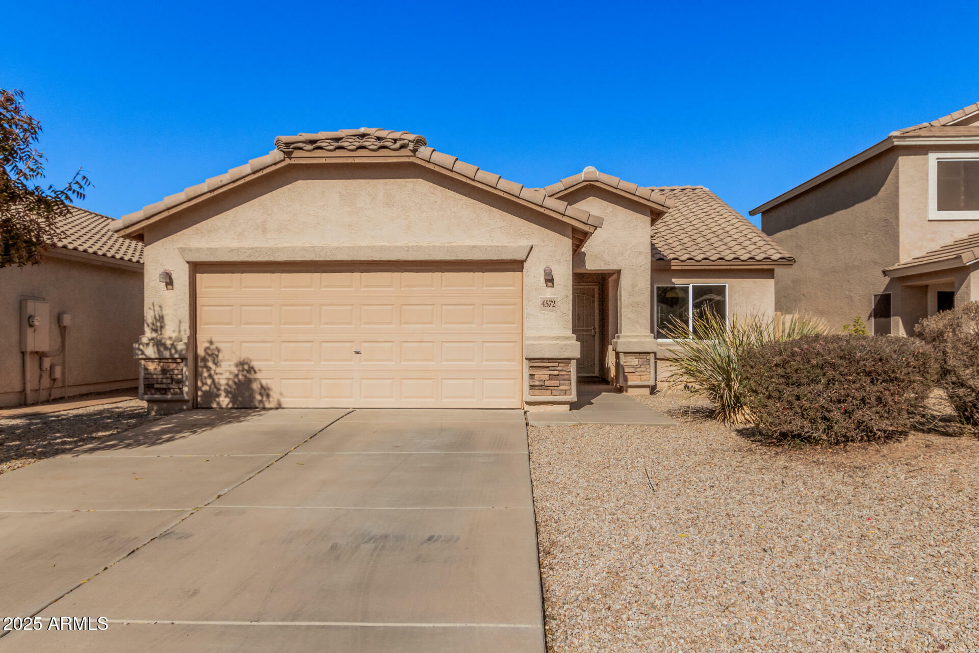 Property Photo:  4572 E Silverbell Road  AZ 85143 