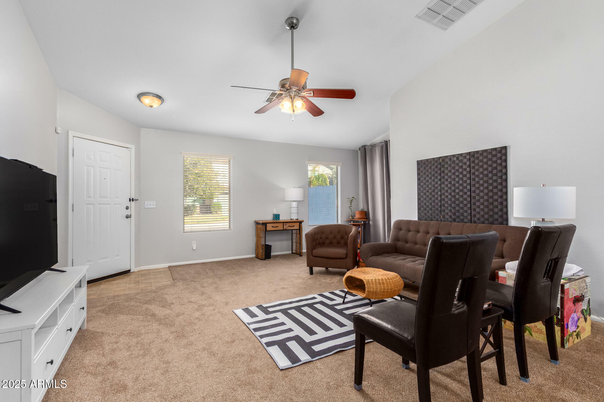 Property Photo:  509 E Daniella Drive  AZ 85140 