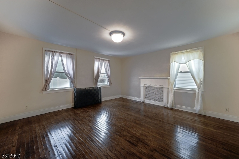 Property Photo:  28 Doughty St  NJ 08869 