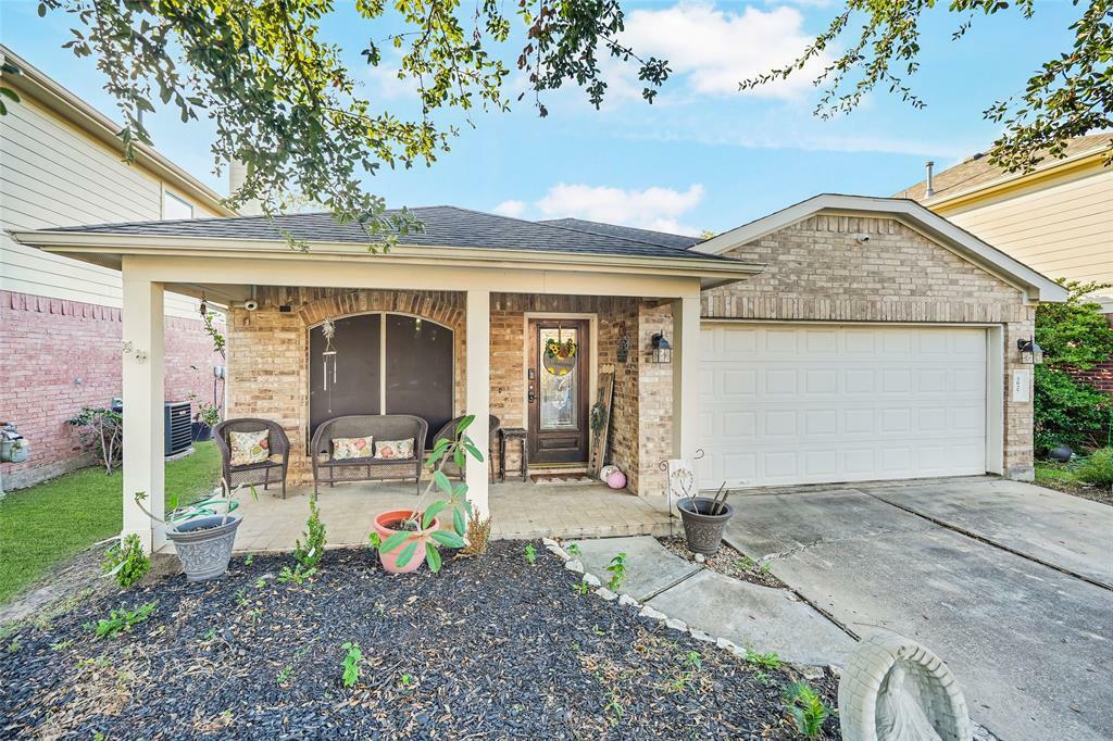 Property Photo:  2027 Rock Ridge Drive  TX 77049 