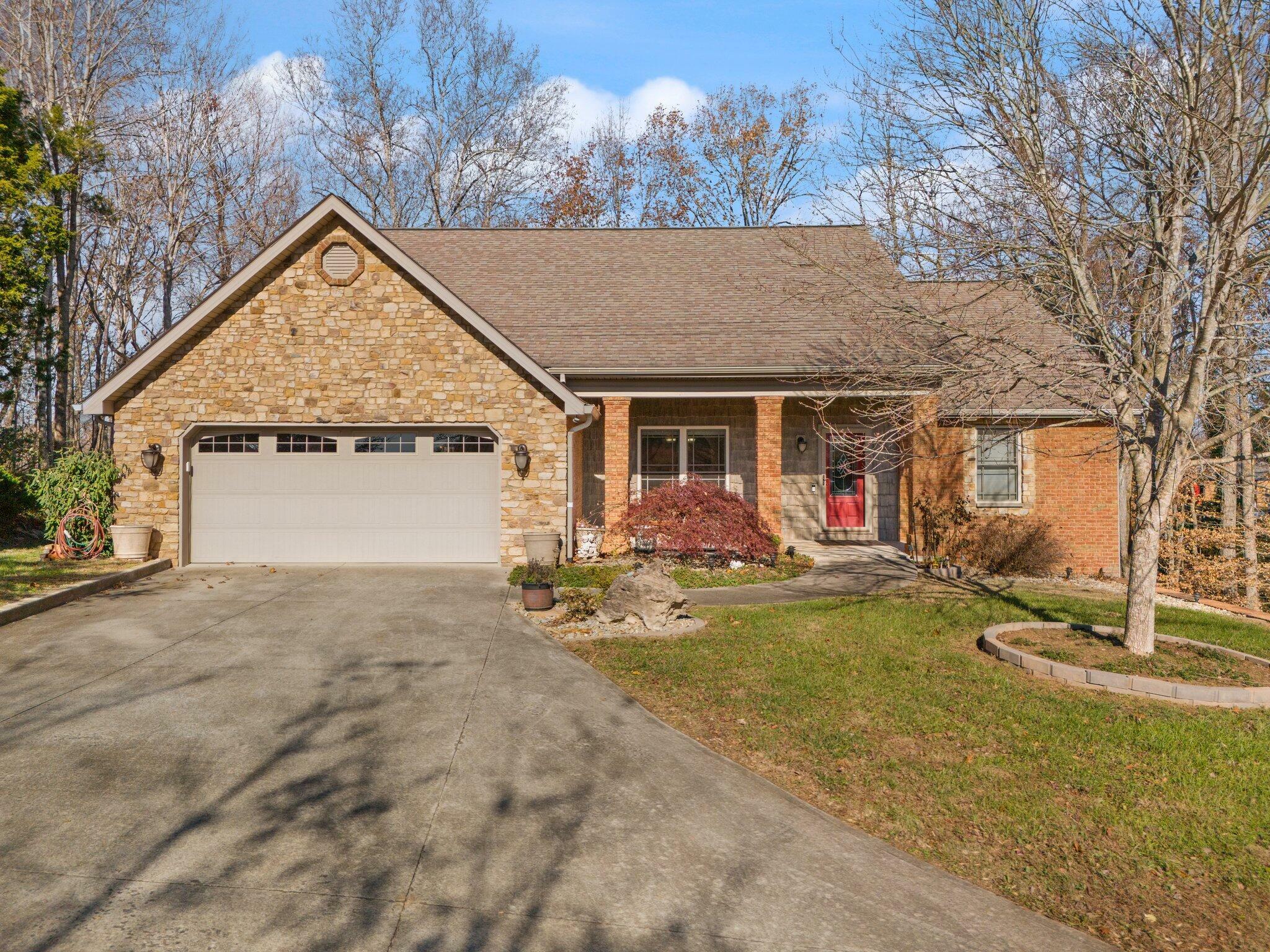 Property Photo: 1224 Green Hill Estates Road KY 42633
