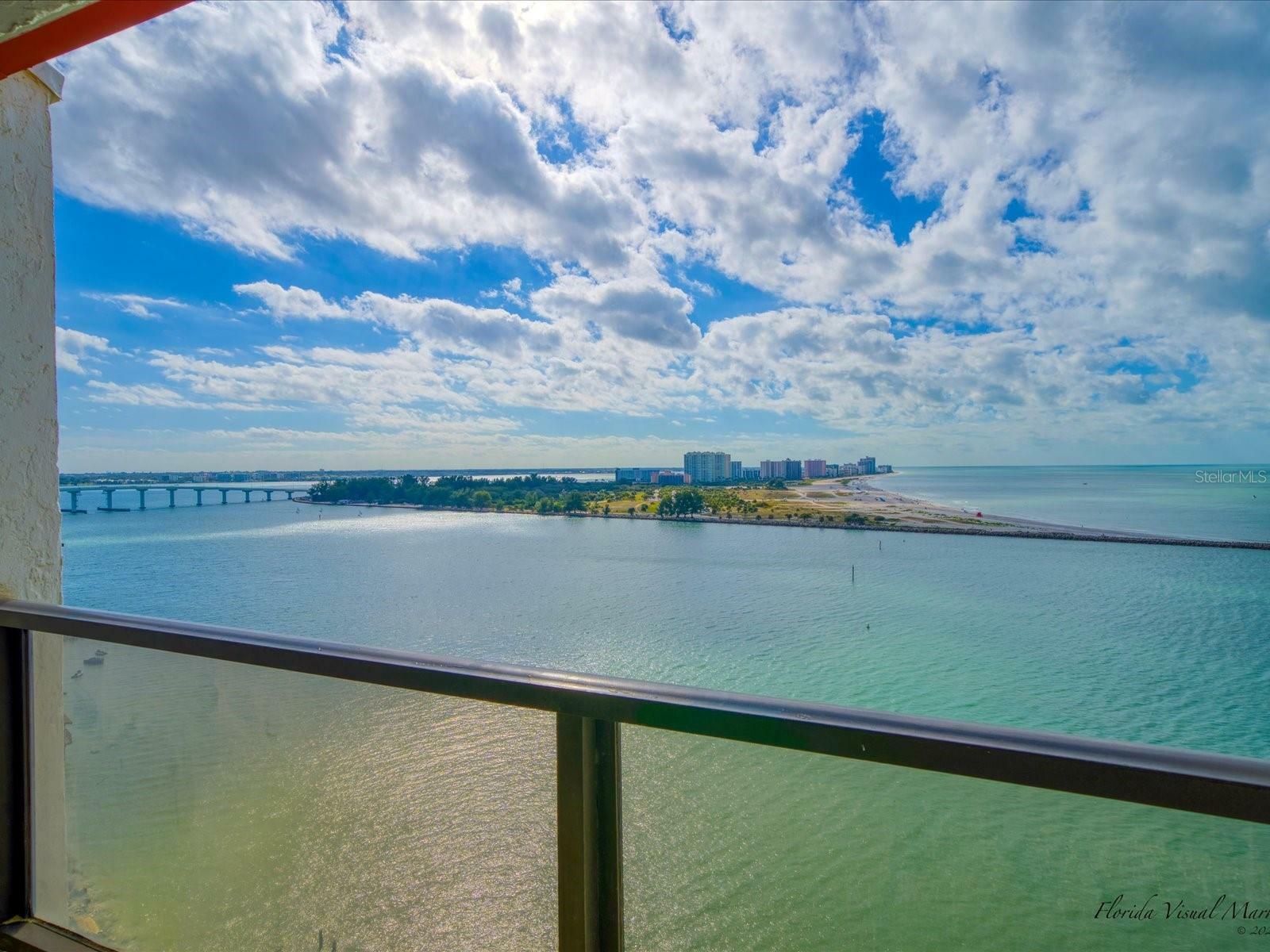 Property Photo:  450 Gulfview Boulevard S 1708  FL 33767 