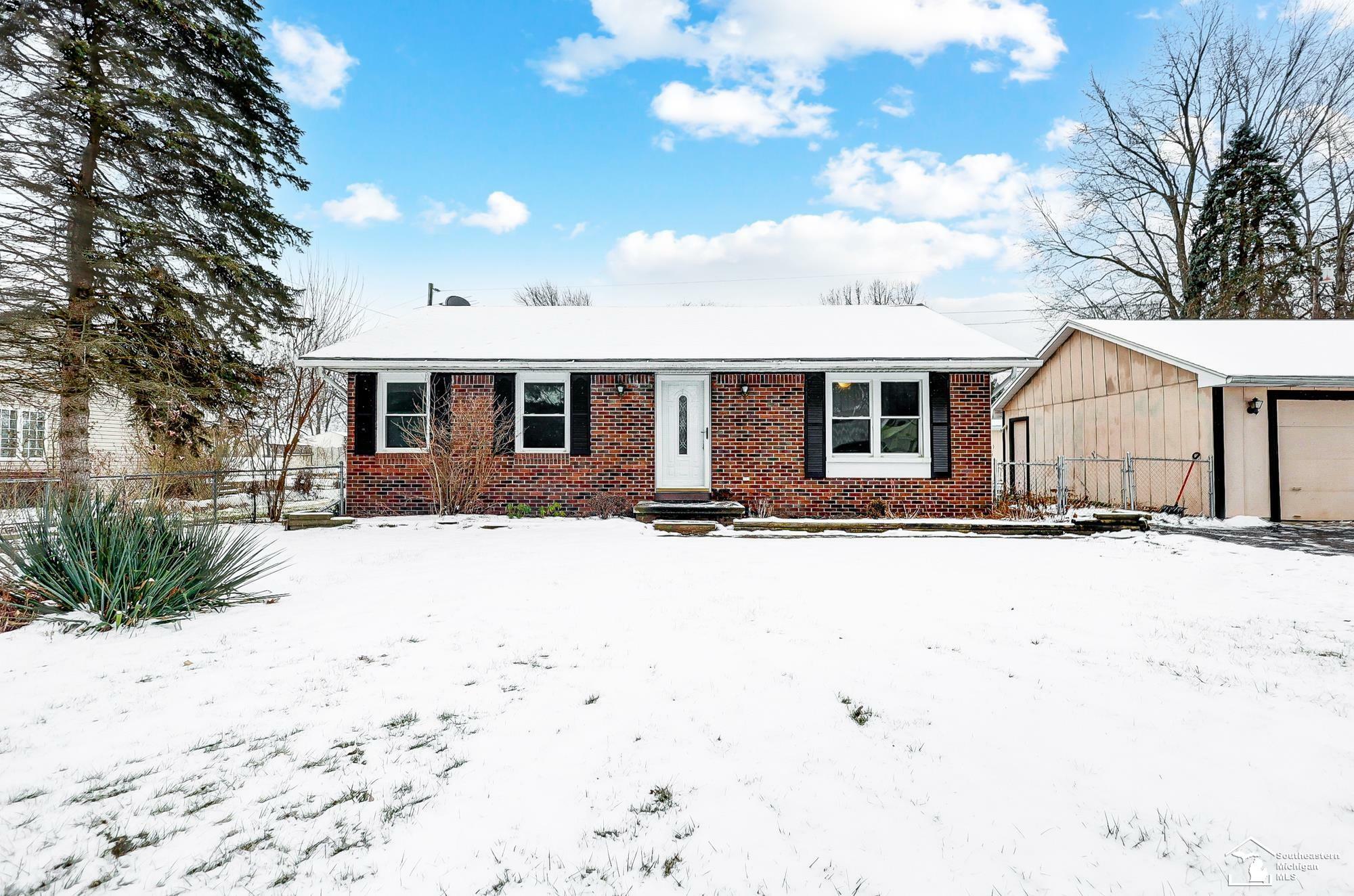 Property Photo:  2341 Devonshire Street  MI 48182 