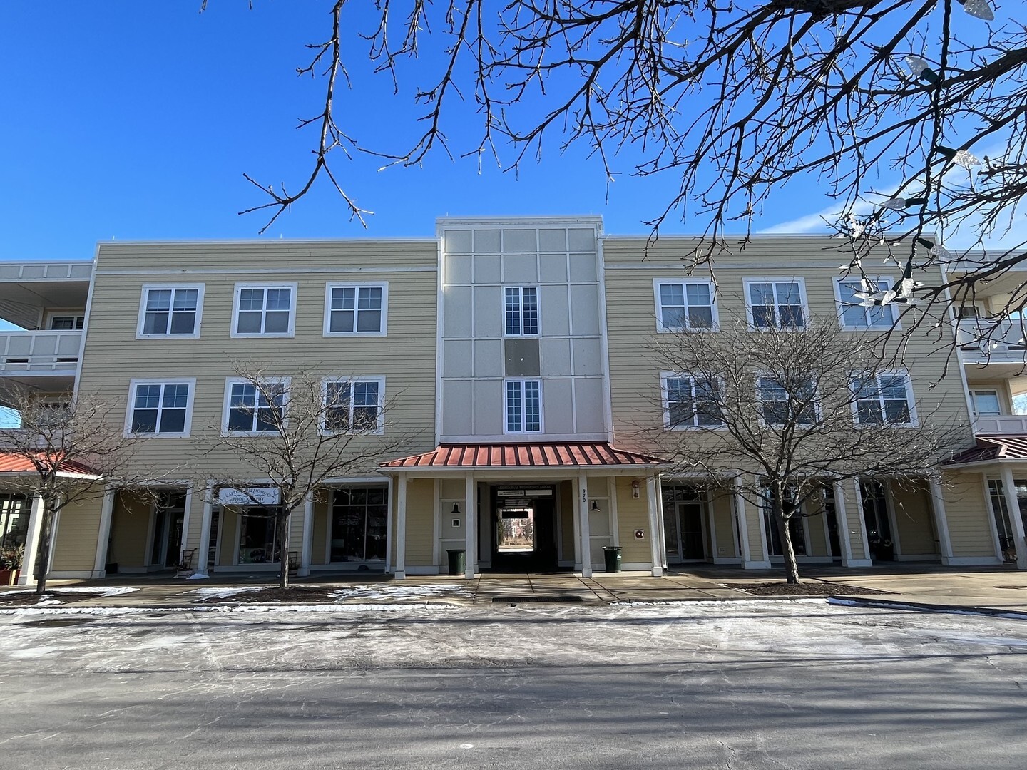 Property Photo: 970 Harris Road 21 IL 60030