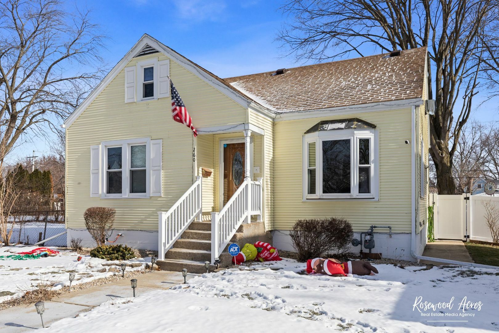 Property Photo:  260 N Cleveland Avenue  IL 60915 