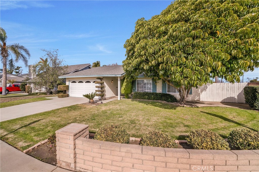 Property Photo:  9961 Constitution Drive  CA 92646 