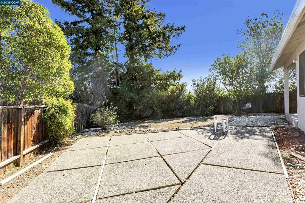 1817 Winchester Ct  Fairfield CA 94533 photo