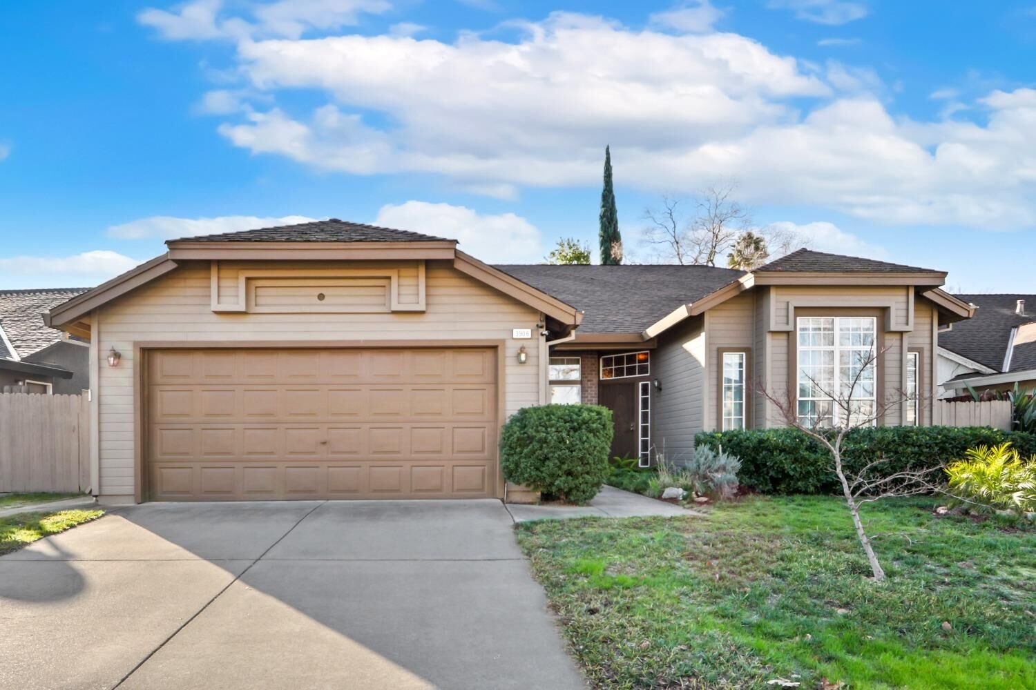 Property Photo:  3906 Windrose Place  CA 95843 