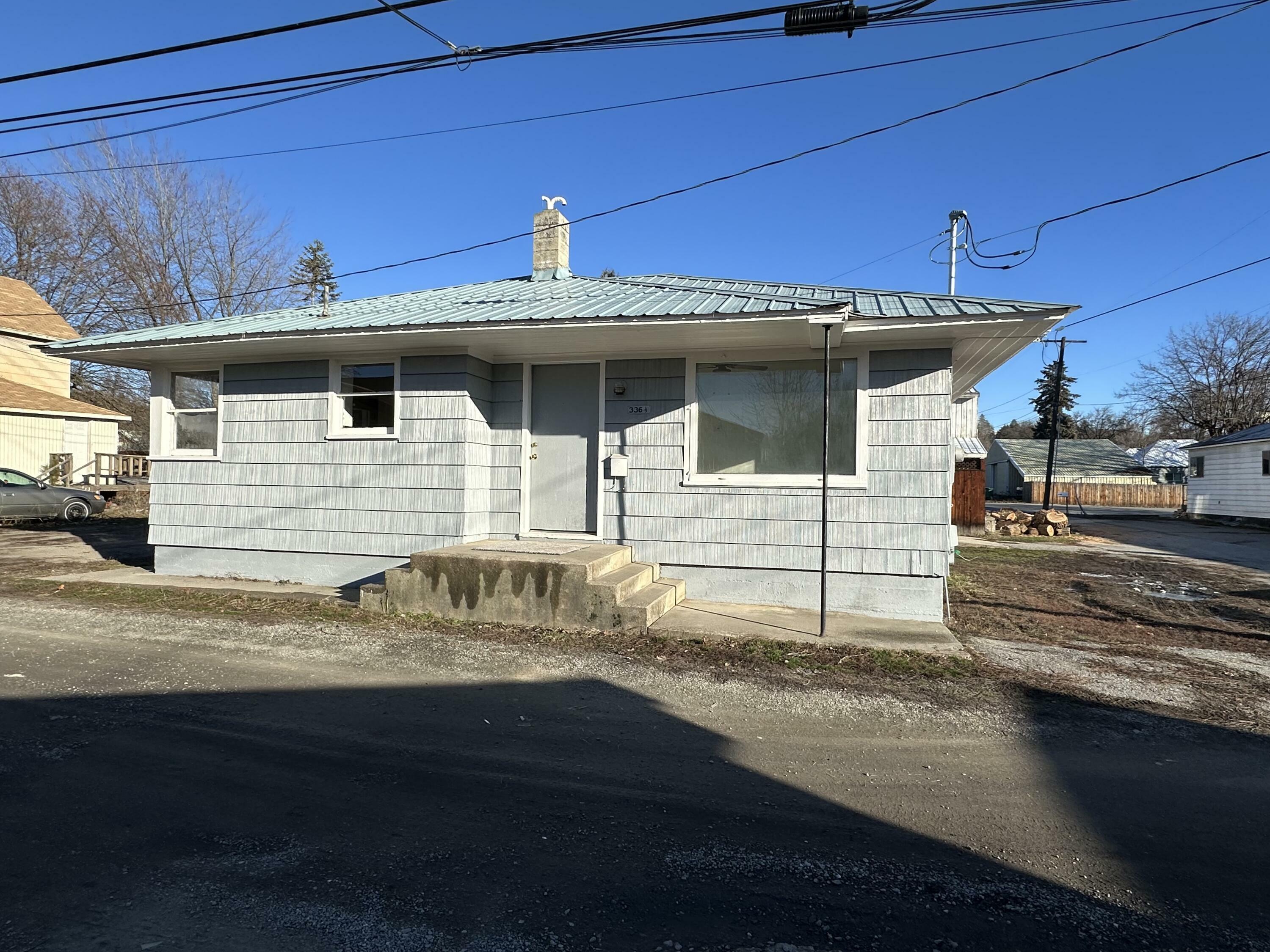 Property Photo: 336 1/2 E 1st Ave WA 99114