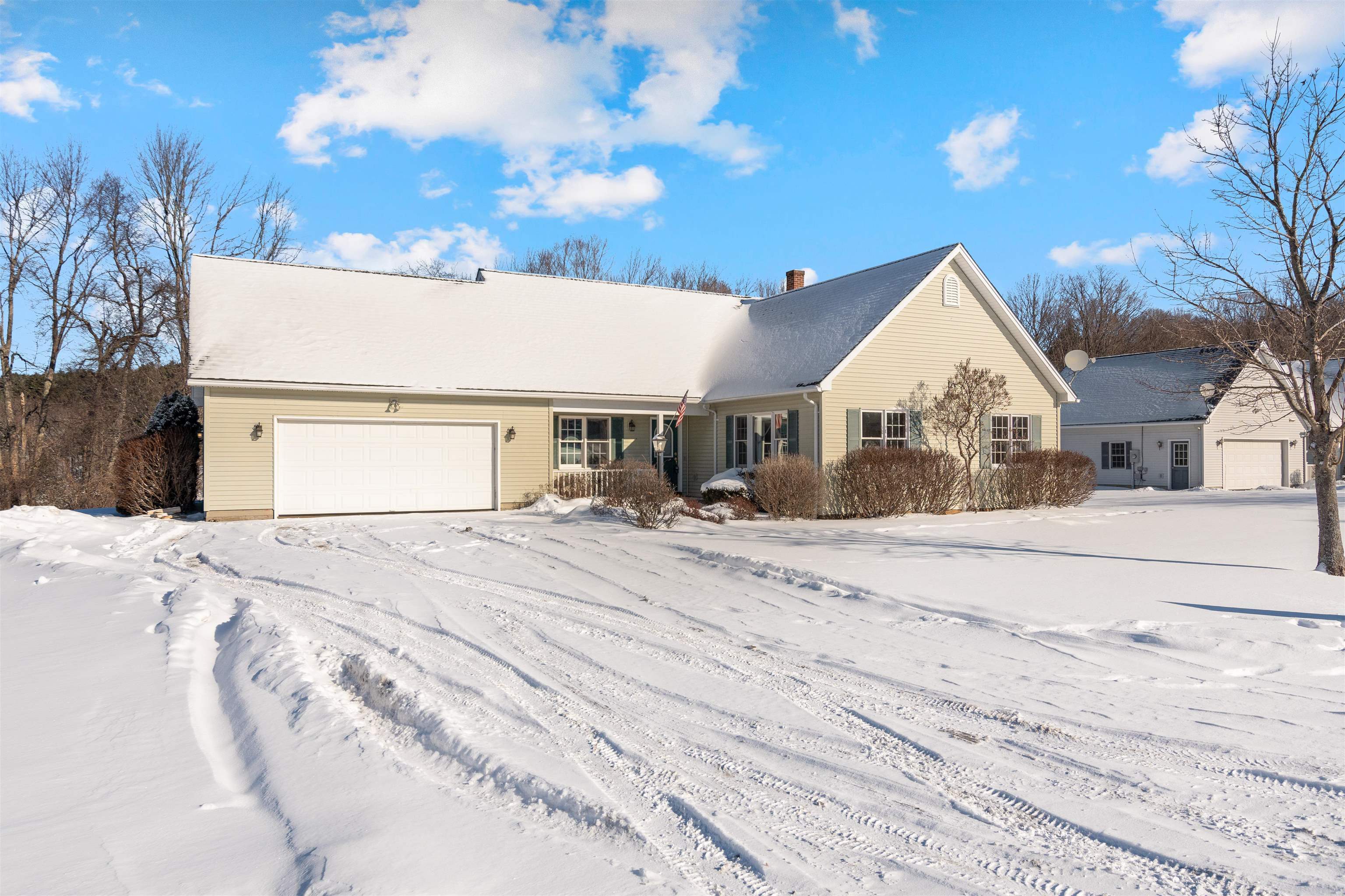 Property Photo: 27 Countryside Drive VT 05641