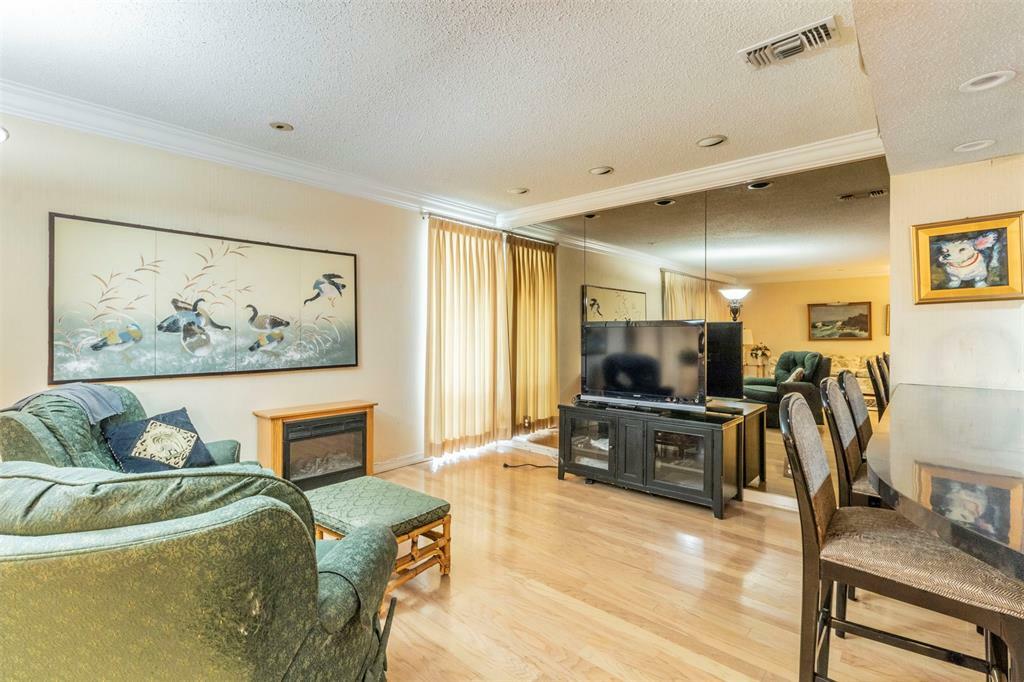 512 E Avenue J A  Grand Prairie TX 75050 photo