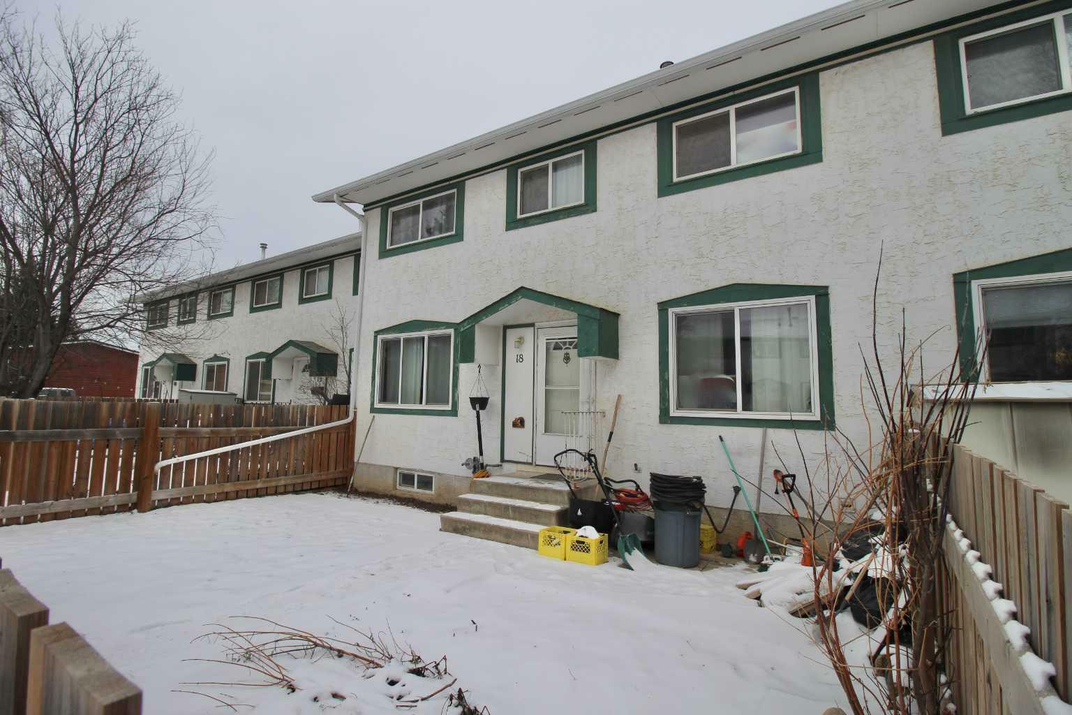 Property Photo:  110 Tamarack Avenue 18  AB T7V 1C5 